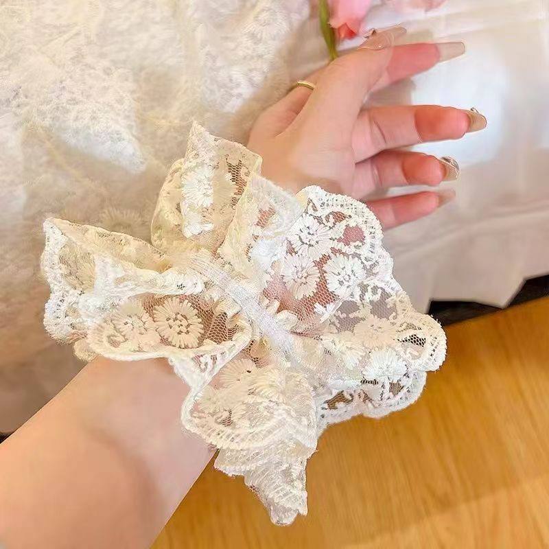 أستك دانتيل أوف وايت