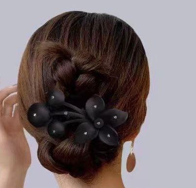مشبك أكريلك وردة ستراس