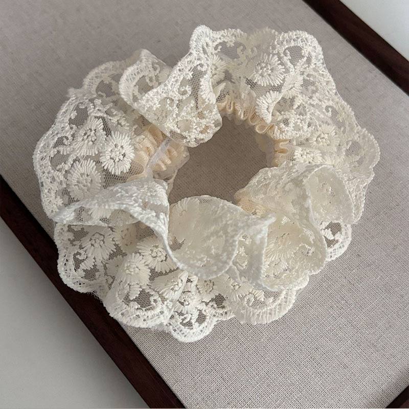 أستك دانتيل أوف وايت