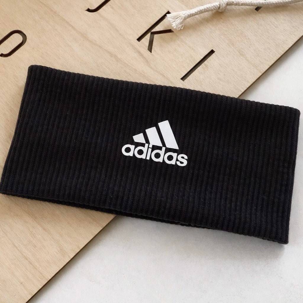 Adidas بندانة
