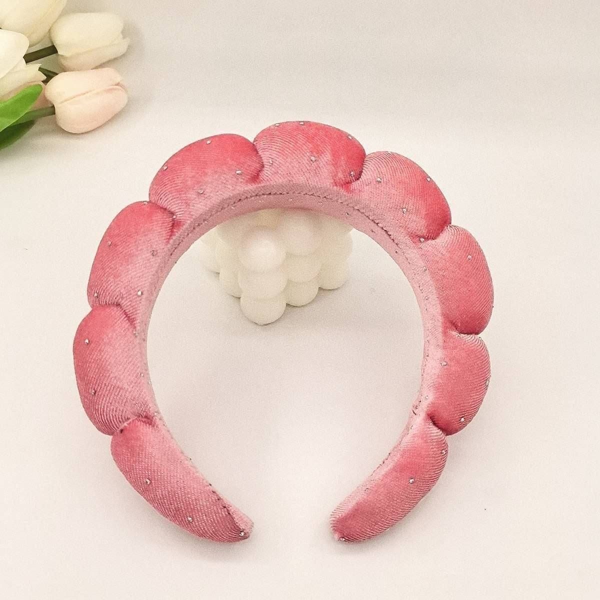 طوق بافي ستراس