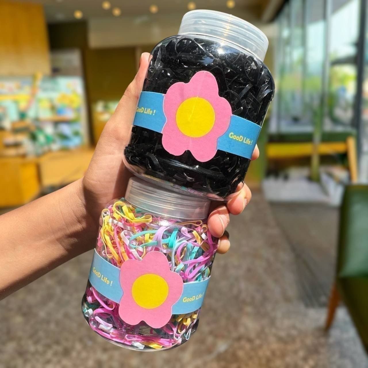 برطمان أساتك سيليكون ملونة