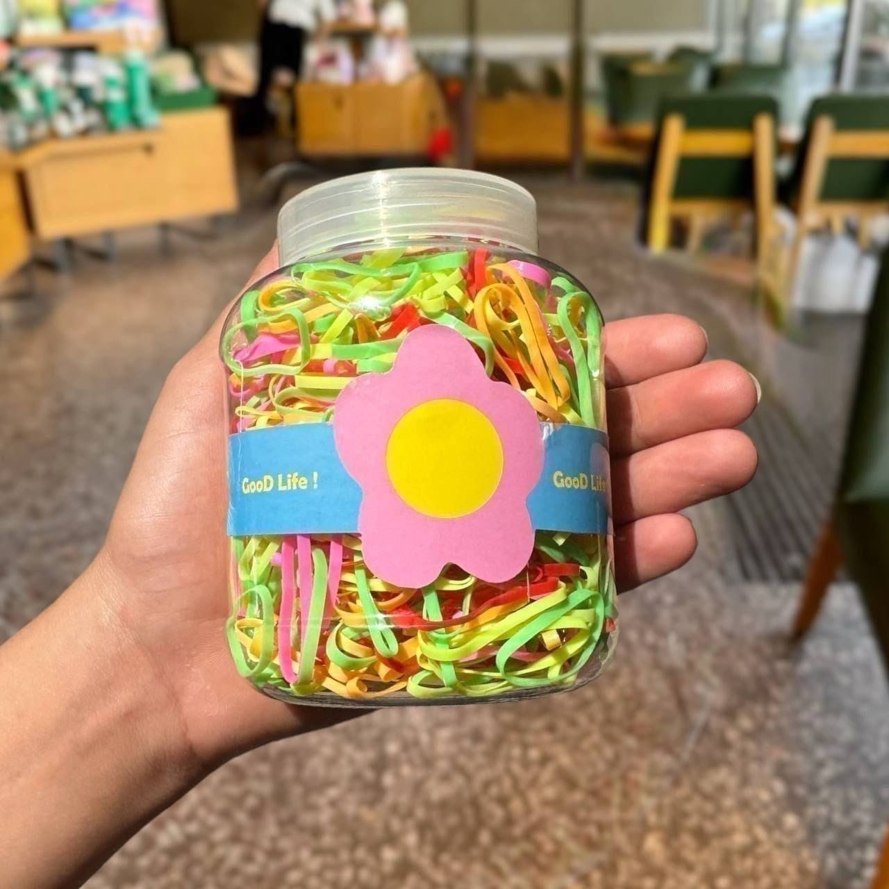 برطمان أساتك سيليكون ملونة