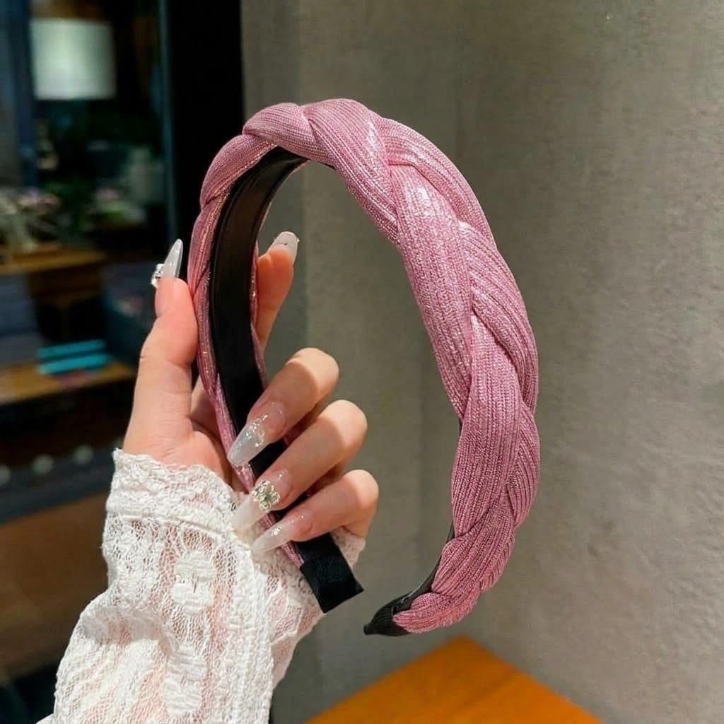 طوق ضفيرة لامع