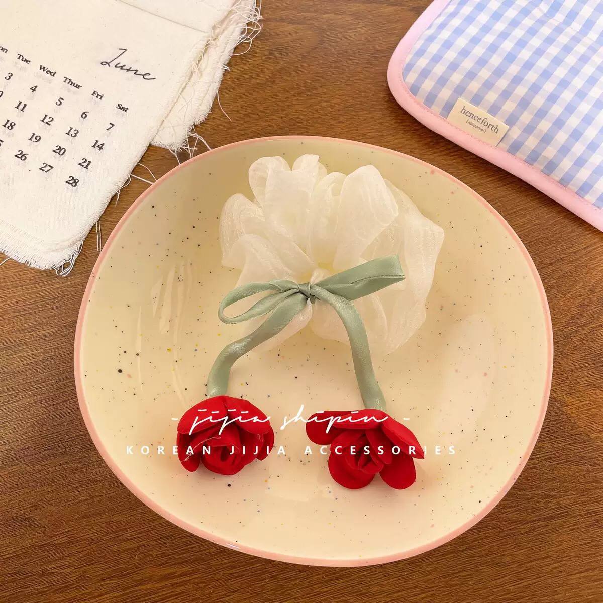 أستك شيفون وردتين شريطة