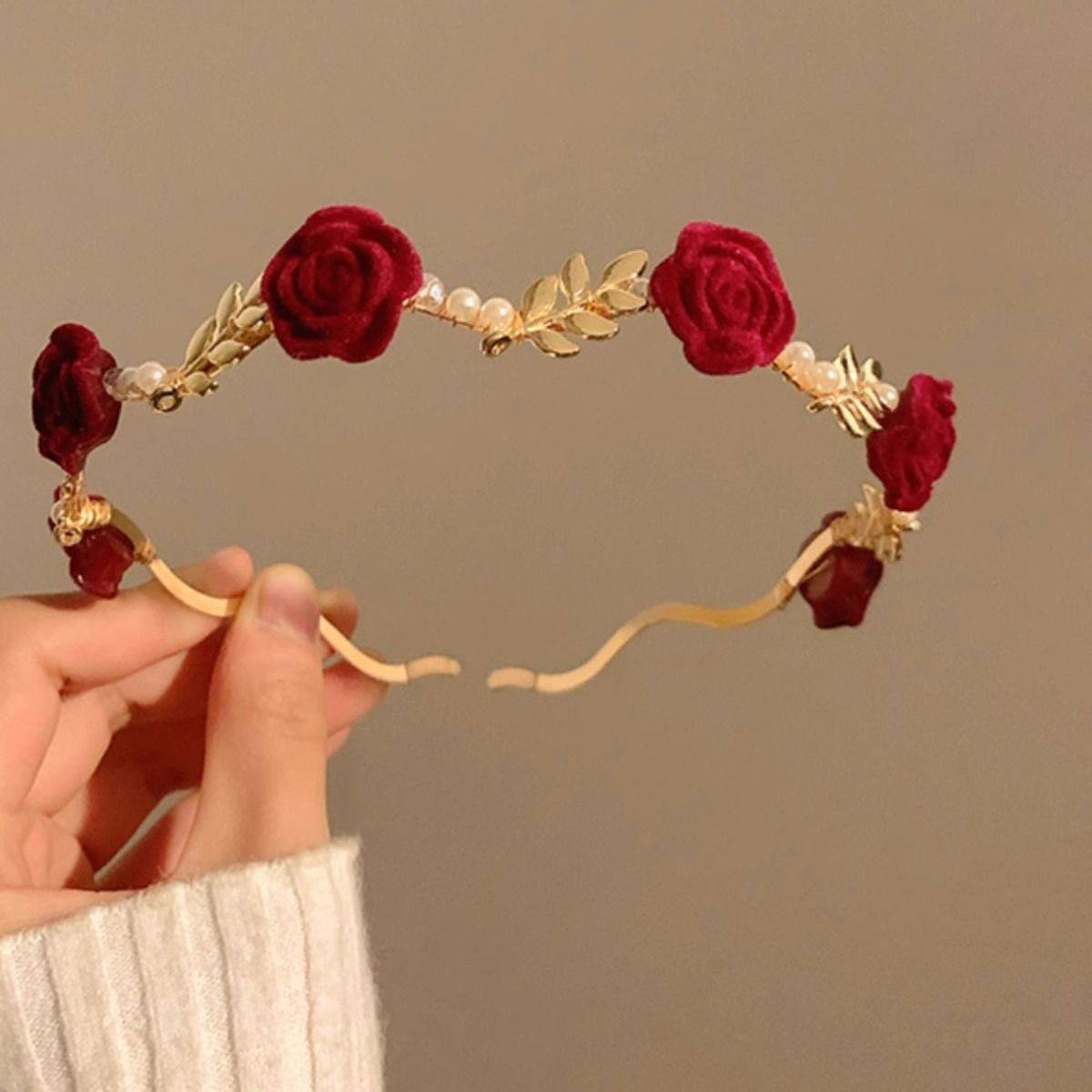 طوق معدن ورد و لولي