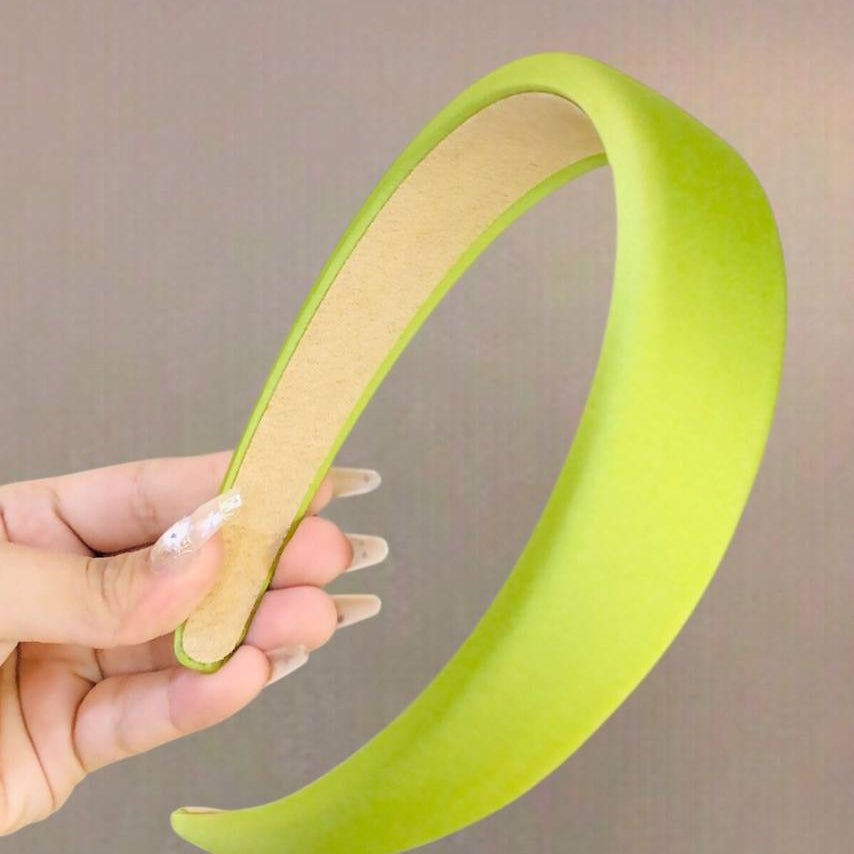 طوق ستان عريض