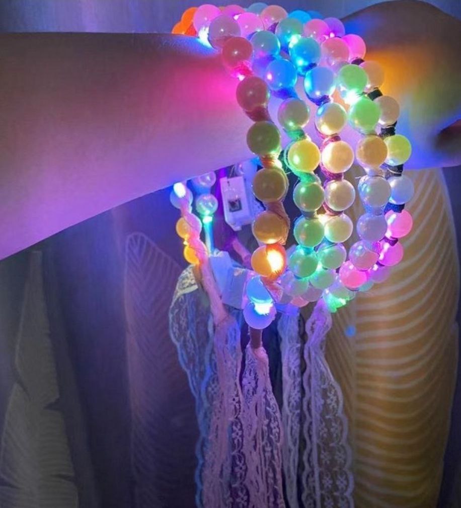 طوق لولي شريطة مضيء