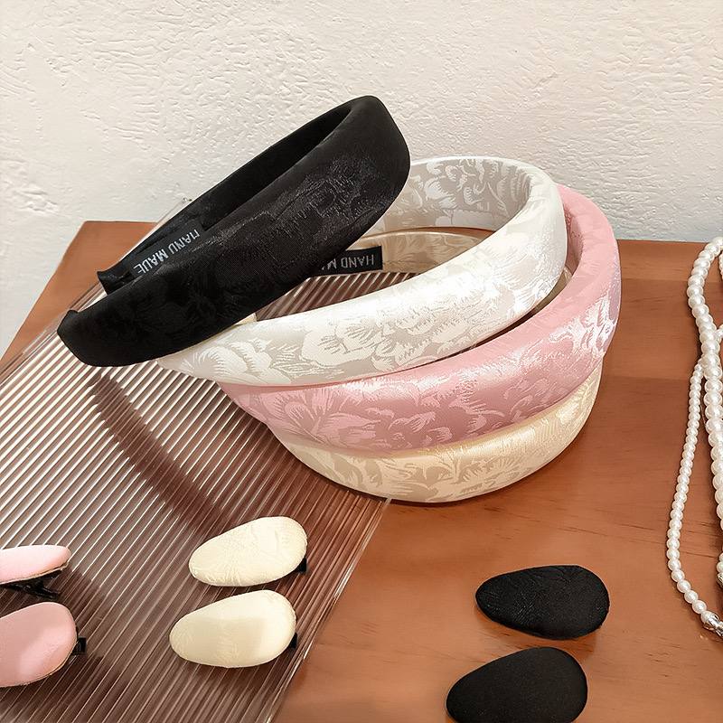 طوق ستان مشجر