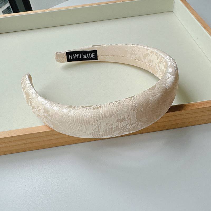 طوق ستان مشجر