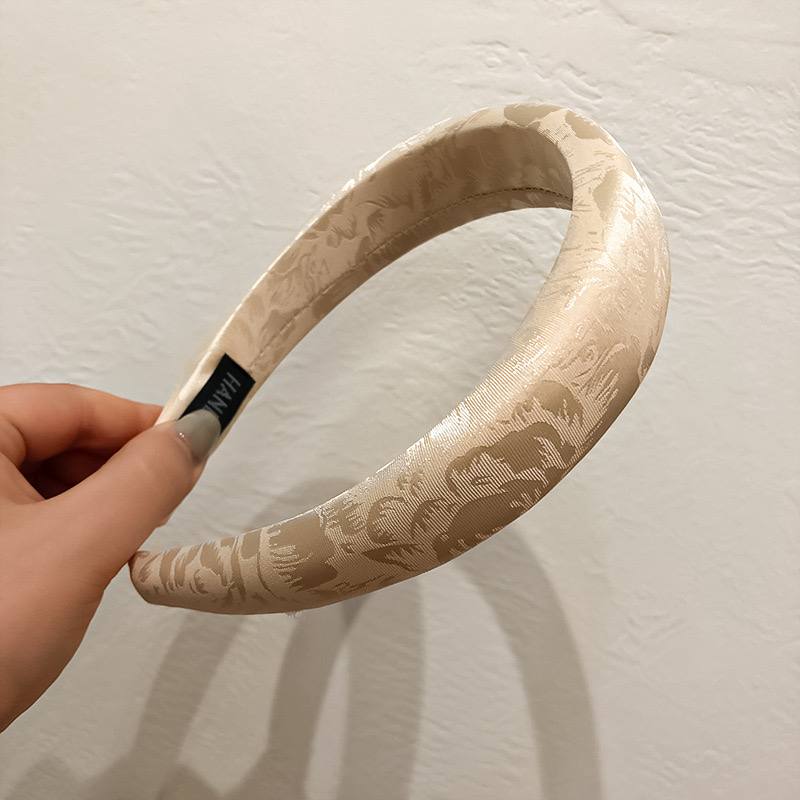 طوق ستان مشجر