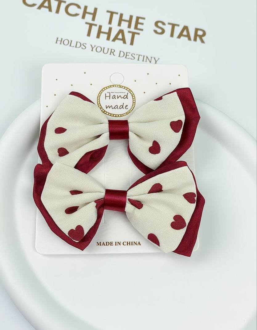 منقار فيونكة كريز قطعتين على الكارت