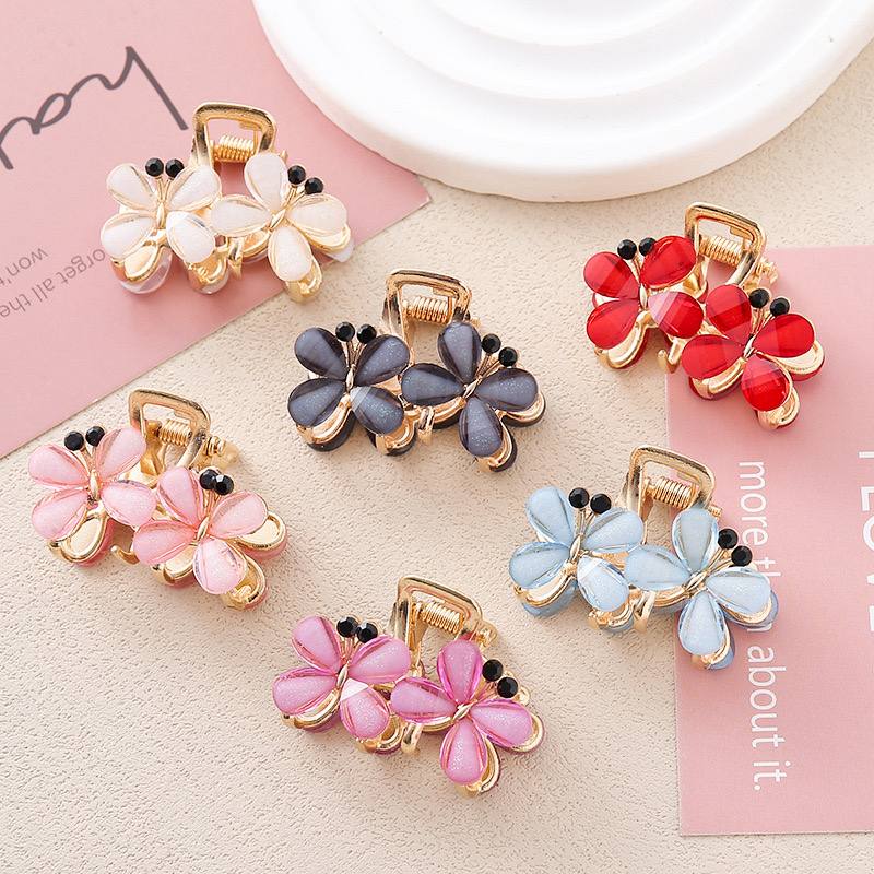 مشبك خصلة فراشتين