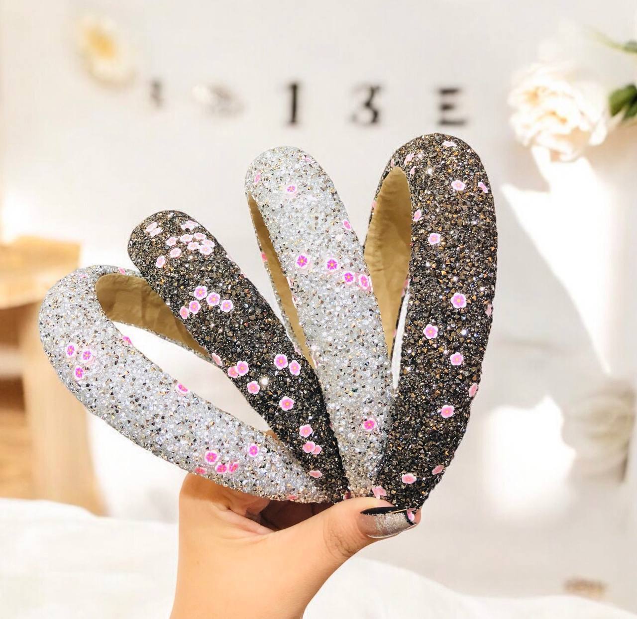 طوق فلاورز ستراس