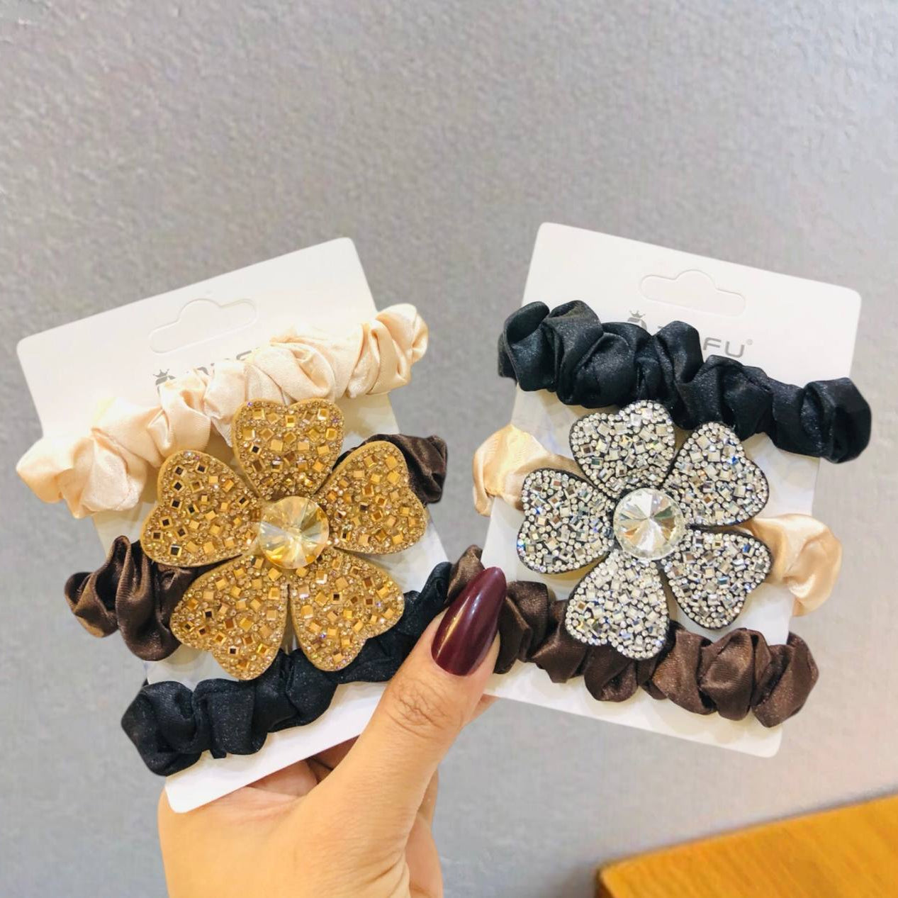 أستك ستان وردة ستراس 3 قطع